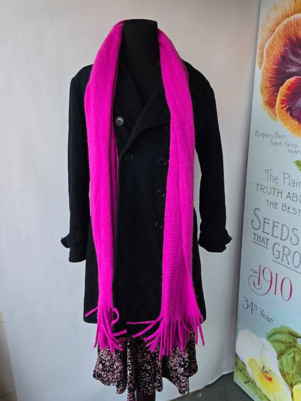 Old Navy Fuchsia Pink Knit Fringe Scarf Boho Autumn Winter - Picture 3 of 7